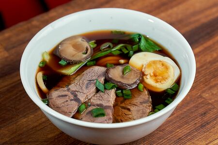 Фирменный суп-лапша с говядиной