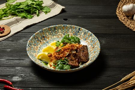 Телячья печень с картофельным пюре