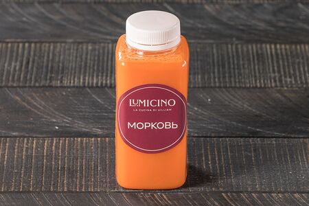 Свежевыжатый морковный сок