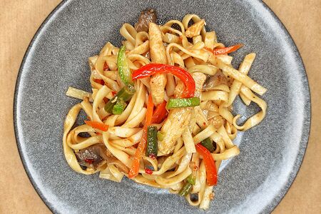 Удон с курицей