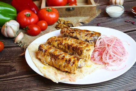 Долма-кебаб на мангале