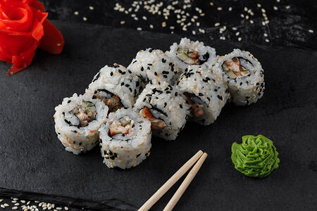 Острый ролл с угрем