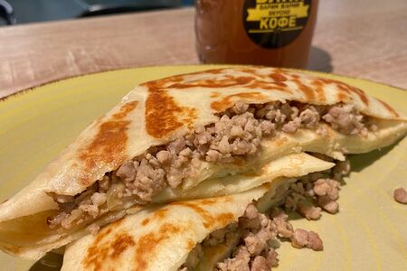 Блин с мясом