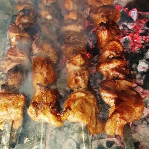 Шашлык из cвинoй шеи