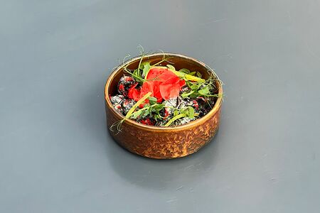 Грибы муэр с арахисовым соусом