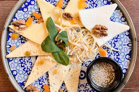 Ассорти южных сыров