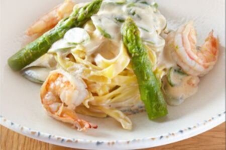 Tagliatelle gamberi e asparagi
