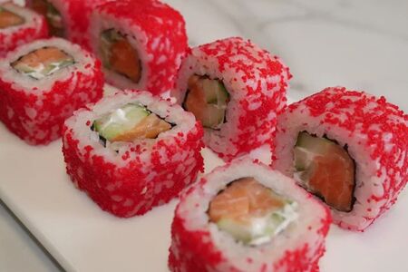 Калифорния с лососем