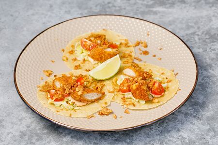 С куриными стрипсами