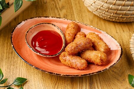 Мини-сосиски в панировке