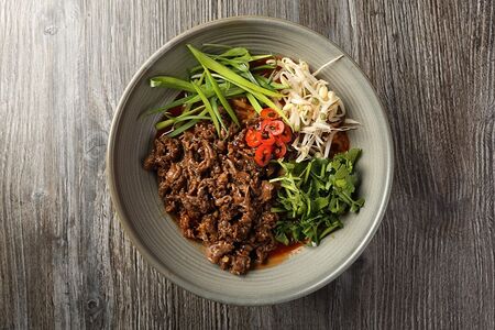 Дыхание дракона (лапша с говядиной)