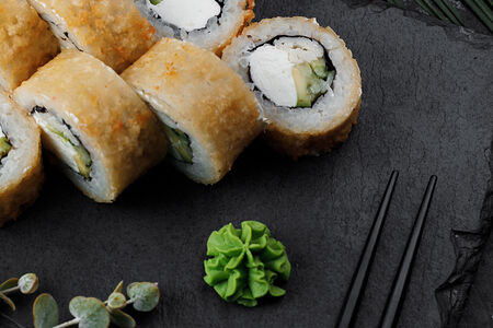 Жареный ролл Кани Хот