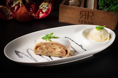 Яблочный штрудель