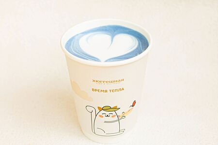 Голубая матча на кокосовом молоке