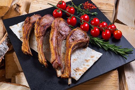 Шашлык из баранины на кости