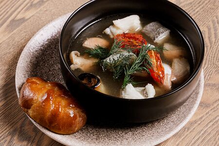 Ушица с расстегаем