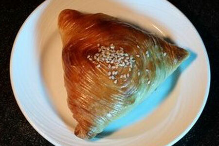 Самса слоеная с бараниной