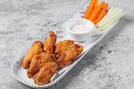 Куриные крылья в пивной глазури