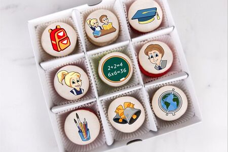 Макарони С днем учителя