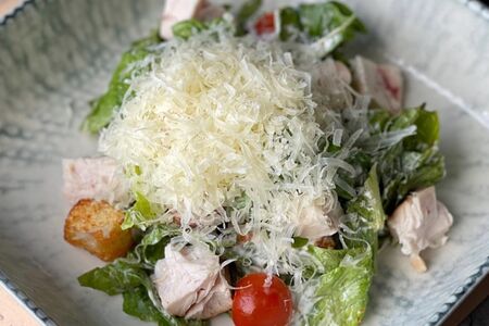 Цезарь с куриной грудкой