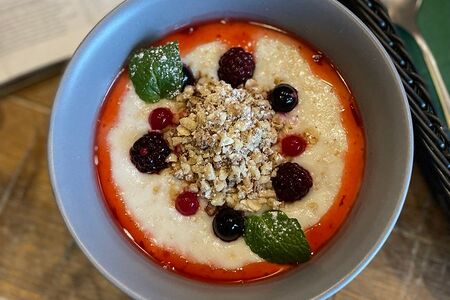 Каша овсяная Ягоды, мюсли, орехи