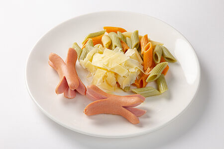 Сисиски с макаронами