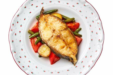 Зубатка с овощами