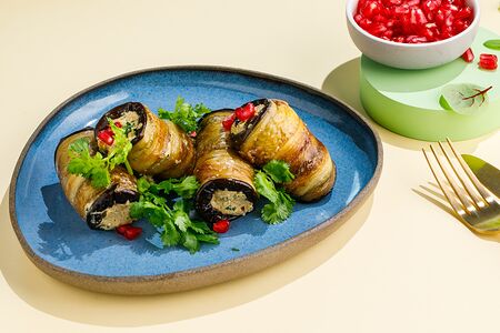 Рулетики из баклажанов по-грузински