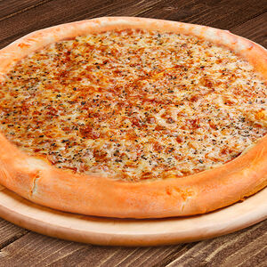 Пицца Маргарита 30 см на классическом тесте