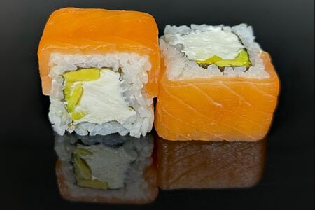 Ролл Филадельфия с авокадо