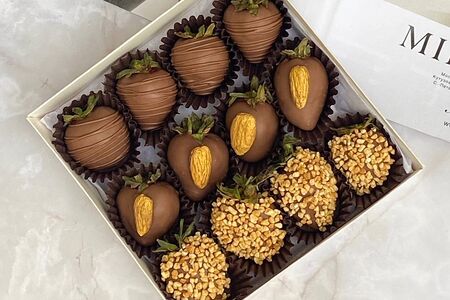 Клубника в шоколаде Rich