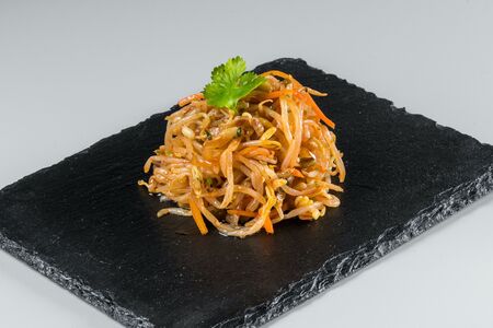 Салат ростки бобов