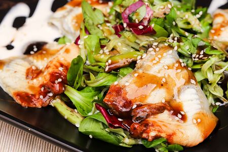 Салат с угрем