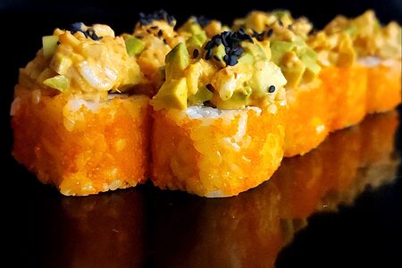 New острый с креветкой и авокадо