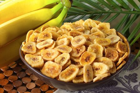 Банановые чипсы