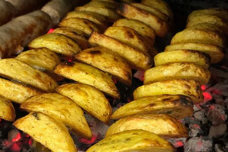 Картофель на углях