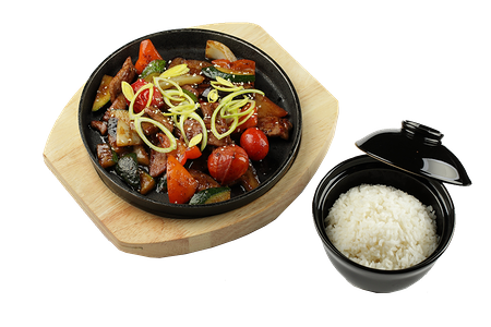 Свинина с овощами в остро-сладком соусе