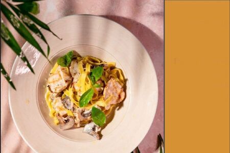 Фетучини с цыпленком и грибами