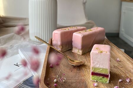 Малина-фисташка