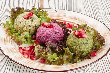 Ассорти Пхали