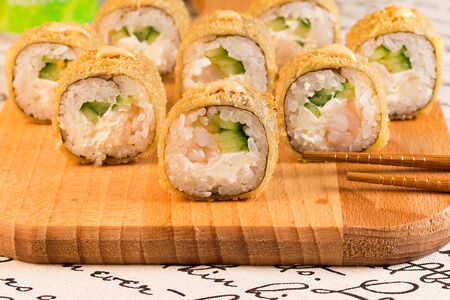 Ролл Темпура с креветкой