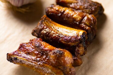 Шашлык из свиных ребрышек