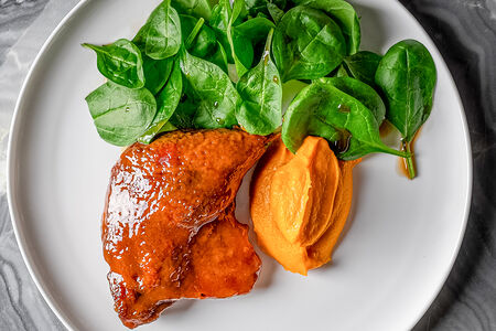 Карамельная утка с морковным мисо