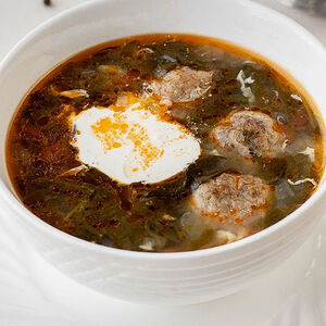 Щи зеленые с фрикадельками