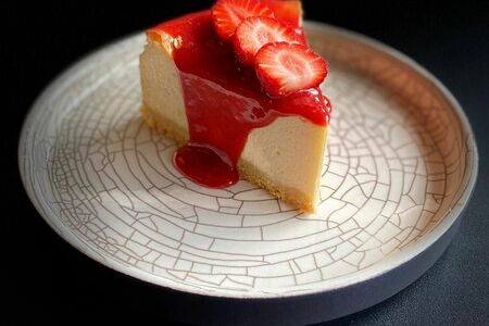 Чизкейк с клубникой
