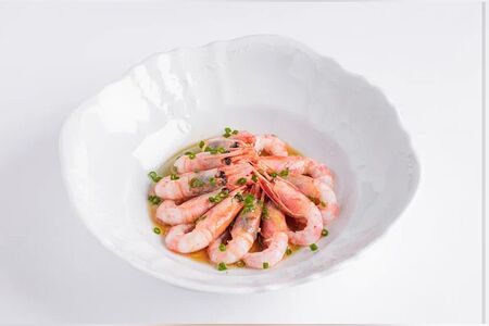 Сладкая креветка в лимонном масле