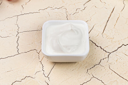 Сметанный соус с чесноком