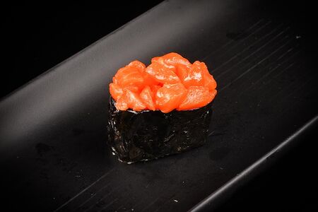 Гункан лосось