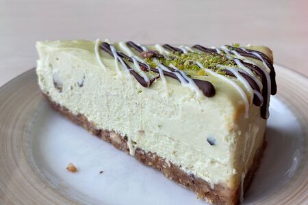Чизкейк фисташковый