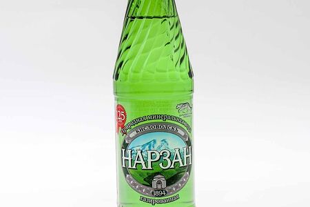Газированная вода Нарзан
